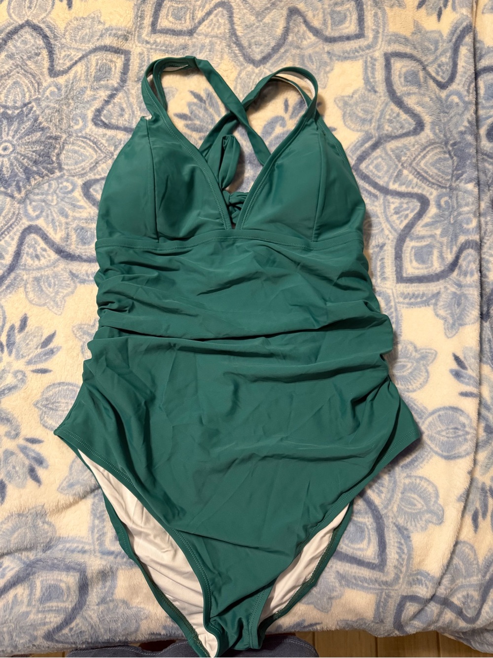 CUPSHE Green Women’s One-Piece Swimsuit - Classic Ruched style Size L NWT